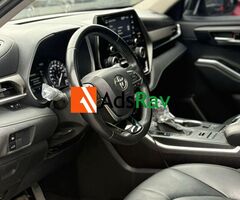 FOREIGN USED 2022 TOYOTA HIGHLANDER XLE AWD FOR SALE - 3