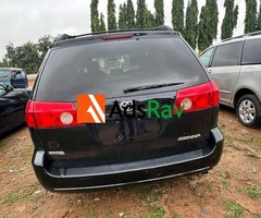 UNREGISTERED 2008 TOYOTA SIENNA FOR SALE  PRICE: 7,800,000 NET PRICE - 6