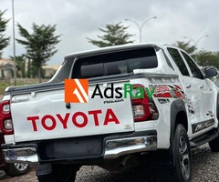 2019 TOYOTA HILUX - 5