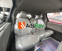 Foreign Used 2017 Toyota Sienna - 4