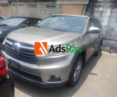 Foreign 2015 Toyota highlander