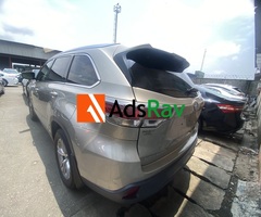 Foreign 2015 Toyota highlander - 6