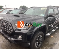 Foreign Used 2017 Toyota Tacoma - 2