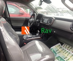 Foreign Used 2017 Toyota Tacoma - 3