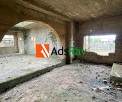 Affordable Uncompleted 7-Bedroom Duplex in Prime Ologuneru Location – (Call 08114521584) - 7