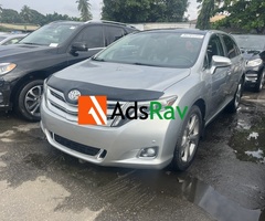 Foreign Used 2016 Toyota venza - 2