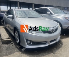 Foreign Used 2013 Toyota camry SE - 2