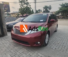 Tokunbo Toyota Sienna XLE 2011 Model for Sale – Call 08035443273