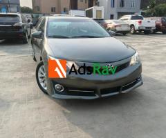 Fuel Saving 2013 Toyota Camry Hybrid – Push to Start (Call 07025397011)