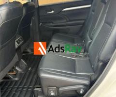 Clean 2015 Highlander XLE – Comfort Meets Performance (Call 08082983064) - 3