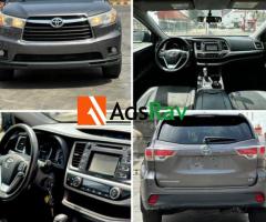 Affordable 2015 Highlander LE – Call 08082983064 - 2