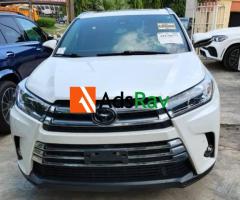 Luxury Toyota Highlander Loaded With Premium Features - Call 08025823573
