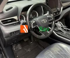 Smart Luxury Toyota Highlander Crossover Available in Lagos - Call 08025823573 - 2
