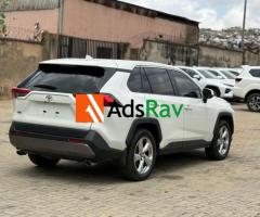 2020 Toyota RAV4 AWD Fashion PLUS for Sale in Lagos (Call 08127139752)
