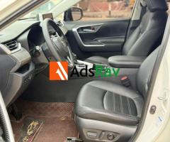2020 Toyota RAV4 AWD Fashion PLUS for Sale in Lagos (Call 08127139752) - 6