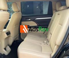 2019 Foreign Used Toyota Highlander AWD Elite in Ikeja (Call 08127139752) - 7