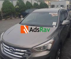 Clean 2016 Hyundai Santa Fe SUV Available in Ikeja - Call 08052152941