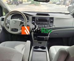 Sharp Tokunbo Toyota Sienna Ready for a New Owner - Call 08052152941 - 2