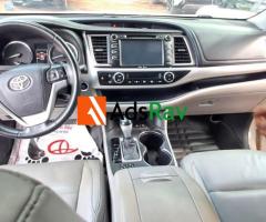 Tokunbo 2016 Highlander XLE Available in Ikeja - CALL 07036496557 - 5