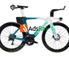 2026 Bianchi Aquila RC Dura Ace Di2 4IIII Pwm Road Bike (BORNEOBIKESHOP)