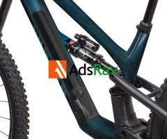 2027 Canyon Spectral CF 8 Mountain Bike (KINGCYCLESPORT) - 2