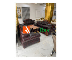 Top-Quality Italian Sofa – Make a Statement