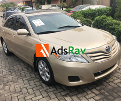 Toyota Camry 2010 Gold