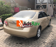 Toyota Camry 2010 Gold - 3