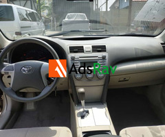 Toyota Camry 2010 Gold - 5