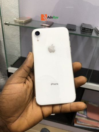 uk-used-iphone-xr-256gb-big-1