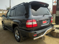 toyota-land-cruiser-small-3