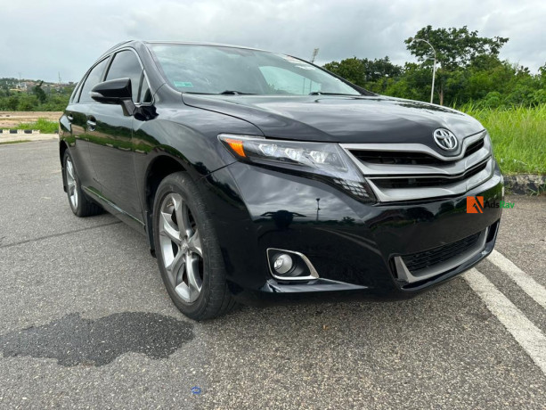 affordable-comfortable-toyota-venza-v6-for-sale-big-0