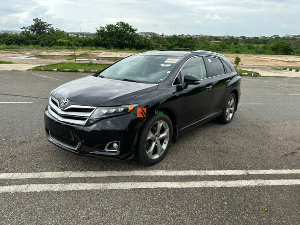 affordable-comfortable-toyota-venza-v6-for-sale-big-3