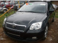 toyota-avensis-small-0