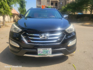 For Sale: Hyundai Santa fe 2014 at Abuja (Call 08036320904)