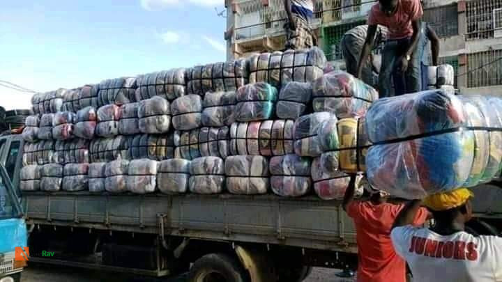 uk-bale-of-unisex-clothes-big-2