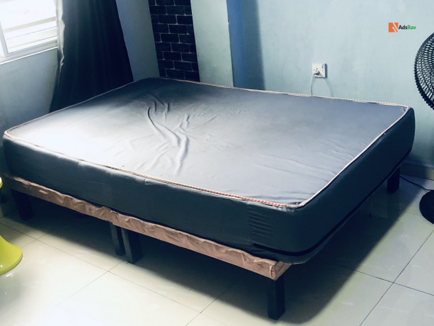 used-mattress-and-bed-stand-big-1