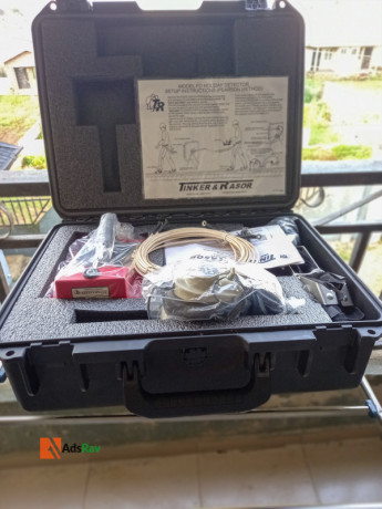 underground-pipecable-locator-and-holiday-detector-big-2
