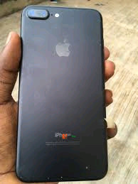 used-iphone-xs-max-big-1
