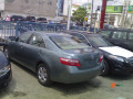 toyota-camry-small-3