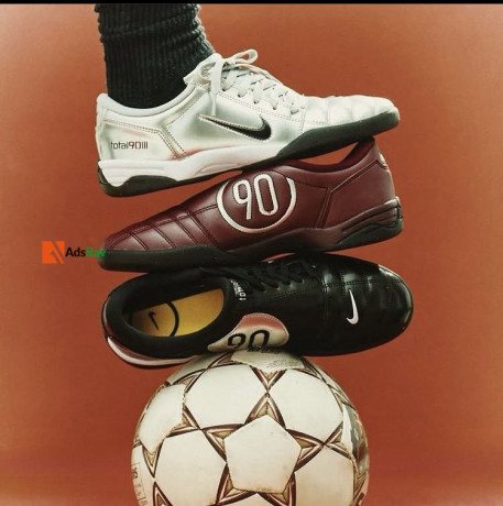 nike-90-classic-football-boots-big-3
