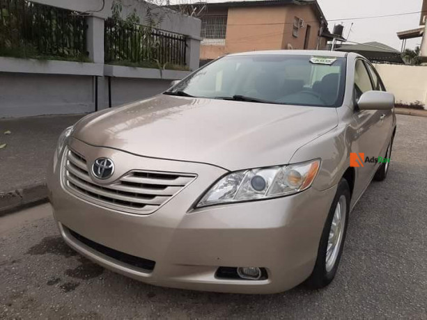 neat-toks-toyota-camry-2009-big-1