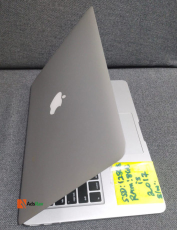 apple-macbook-air-2017-corei5-big-0